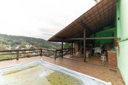 Casa à venda com 329m², 4 quartos e 2 vagasÁrea externa