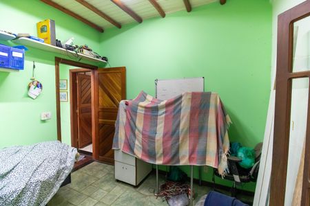 Casa à venda com 329m², 4 quartos e 2 vagasQuarto 1