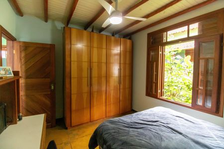 Casa à venda com 329m², 4 quartos e 2 vagasQuarto 2