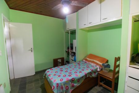 Casa à venda com 329m², 4 quartos e 2 vagasQuarto de Serviço