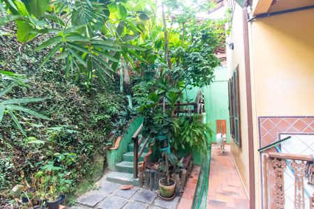 Casa à venda com 329m², 4 quartos e 2 vagasÁrea externa