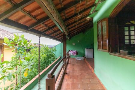 Casa à venda com 329m², 4 quartos e 2 vagasVaranda