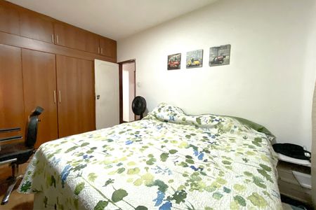 Casa à venda com 308m², 4 quartos e 4 vagasQuarto 2