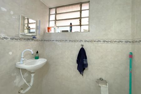 Casa à venda com 308m², 4 quartos e 4 vagasBanheiro  de Serviço