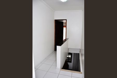 Casa para alugar com 235m², 3 quartos e 2 vagas Casa para alugar com 235m², 3 quartos e 2 vagasCorredor