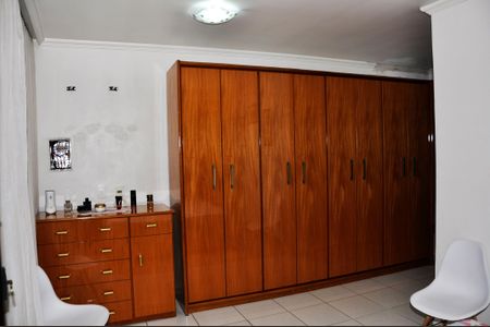 Casa para alugar com 235m², 3 quartos e 2 vagas Casa para alugar com 235m², 3 quartos e 2 vagasSuíte