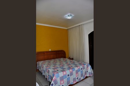 Casa para alugar com 235m², 3 quartos e 2 vagas Casa para alugar com 235m², 3 quartos e 2 vagasSuíte