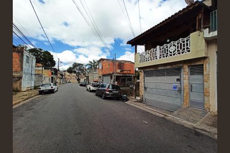 Casa para alugar com 235m², 3 quartos e 2 vagas Casa para alugar com 235m², 3 quartos e 2 vagasFachada