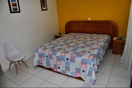 Casa para alugar com 235m², 3 quartos e 2 vagas Casa para alugar com 235m², 3 quartos e 2 vagasSuíte