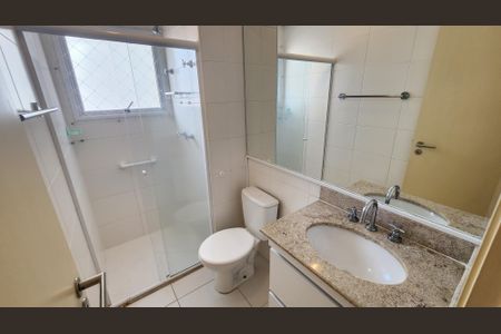 Apartamento para alugar com 76m², 2 quartos e 2 vagas Apartamento para alugar com 76m², 2 quartos e 2 vagasBanheiro da Suíte