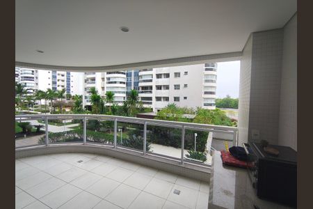 Apartamento para alugar com 85m², 2 quartos e 1 vaga Apartamento para alugar com 85m², 2 quartos e 1 vagaVaranda - Sala