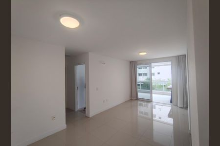 Apartamento para alugar com 85m², 2 quartos e 1 vaga Apartamento para alugar com 85m², 2 quartos e 1 vagaSala