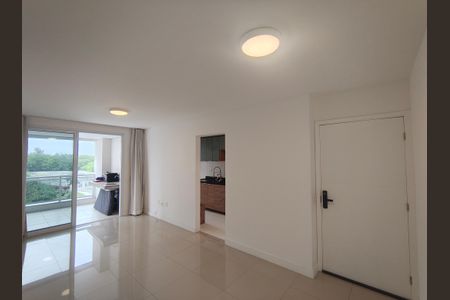 Apartamento para alugar com 85m², 2 quartos e 1 vaga Apartamento para alugar com 85m², 2 quartos e 1 vagaSala