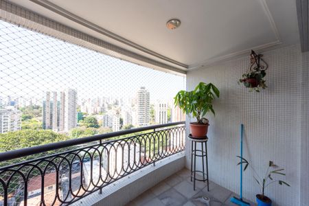 Apartamento para alugar com 123m², 2 quartos e 3 vagas Apartamento para alugar com 123m², 2 quartos e 3 vagasVaranda