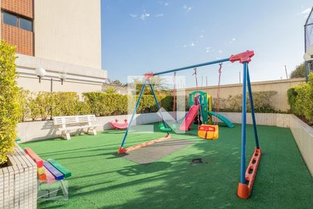 Apartamento para alugar com 123m², 2 quartos e 3 vagas Apartamento para alugar com 123m², 2 quartos e 3 vagasPlayground