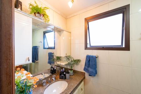 Apartamento para alugar com 123m², 2 quartos e 3 vagas Apartamento para alugar com 123m², 2 quartos e 3 vagasBanheiro da Suíte 2