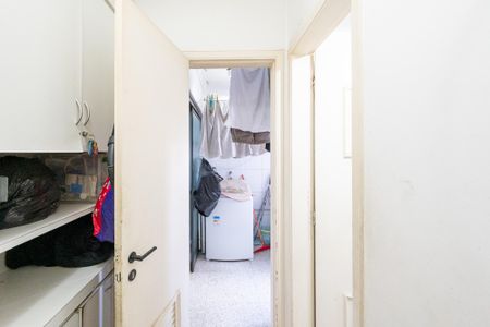 Apartamento para alugar com 123m², 2 quartos e 3 vagas Apartamento para alugar com 123m², 2 quartos e 3 vagasRoupeiro