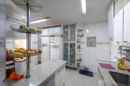 Apartamento para alugar com 123m², 2 quartos e 3 vagas Apartamento para alugar com 123m², 2 quartos e 3 vagasCozinha