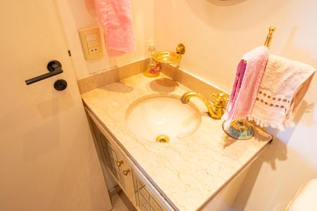 Apartamento para alugar com 123m², 2 quartos e 3 vagas Apartamento para alugar com 123m², 2 quartos e 3 vagasLavabo