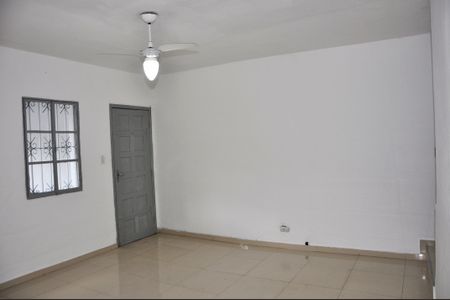 Casa à venda com 110m², 3 quartos e 3 vagasDetalhe  - Sala