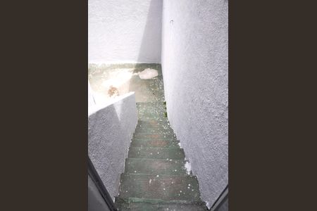 Casa à venda com 110m², 3 quartos e 3 vagasEscada Quintal e Área de Serviço