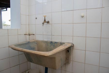 Casa à venda com 128m², 5 quartos e 1 vagaÁrea de Serviço