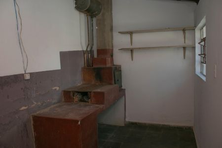 Casa à venda com 128m², 5 quartos e 1 vagaÁrea externa - Fogão a lenha