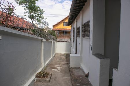 Casa à venda com 128m², 5 quartos e 1 vagaÁrea externa