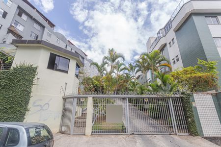 Apartamento à venda com 100m², 3 quartos e 1 vagaFachada