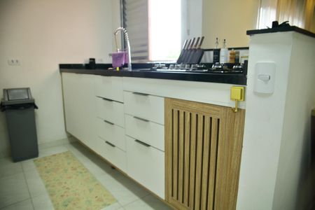 Apartamento à venda com 115m², 3 quartos e 2 vagasCozinha 1