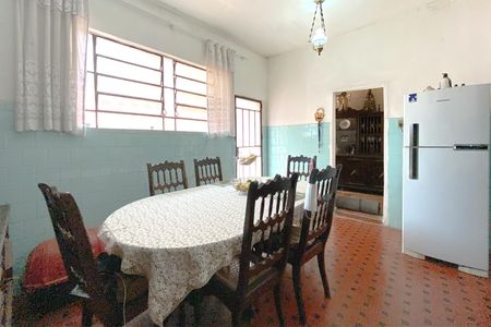 Casa para alugar com 400m², 4 quartos e 2 vagas Casa para alugar com 400m², 4 quartos e 2 vagasSala de jantar