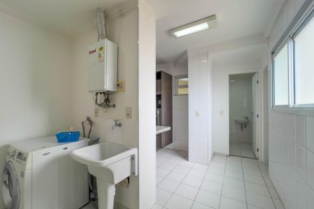 Apartamento à venda com 140m², 3 quartos e 2 vagasÁrea de serviço 