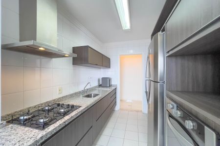Apartamento à venda com 140m², 3 quartos e 2 vagasCozinha