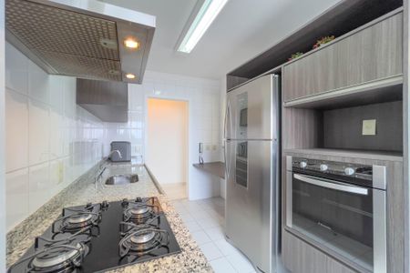 Apartamento à venda com 140m², 3 quartos e 2 vagasCozinha