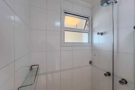 Apartamento à venda com 140m², 3 quartos e 2 vagasBanheiro do quarto 1