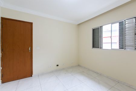 Casa para alugar com 130m², 3 quartos e 1 vaga Casa para alugar com 130m², 3 quartos e 1 vagaQuarto 1