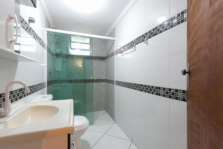 Casa para alugar com 130m², 3 quartos e 1 vaga Casa para alugar com 130m², 3 quartos e 1 vagaBanheiro Social