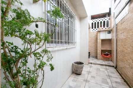 Casa para alugar com 130m², 3 quartos e 1 vaga Casa para alugar com 130m², 3 quartos e 1 vagaQuintal