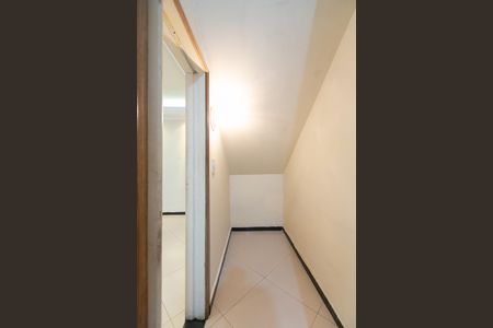 Casa para alugar com 130m², 3 quartos e 1 vaga Casa para alugar com 130m², 3 quartos e 1 vagaHall do Banheiro 2