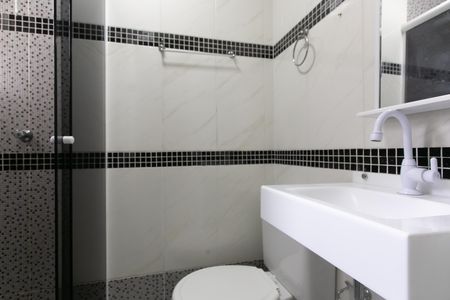 Casa para alugar com 130m², 3 quartos e 1 vaga Casa para alugar com 130m², 3 quartos e 1 vagaBanheiro da Suíte
