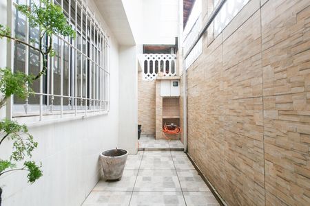 Quintal de casa para alugar com 3 quartos, 130m² em Vila Taquari, São Paulo