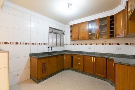 Casa para alugar com 130m², 3 quartos e 1 vaga Casa para alugar com 130m², 3 quartos e 1 vagaCozinha - Armários