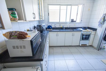 Apartamento à venda com 224m², 4 quartos e 4 vagas Apartamento à venda com 224m², 4 quartos e 4 vagascozinha