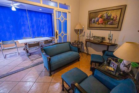 Apartamento à venda com 224m², 4 quartos e 4 vagas Apartamento à venda com 224m², 4 quartos e 4 vagassala / cobertura