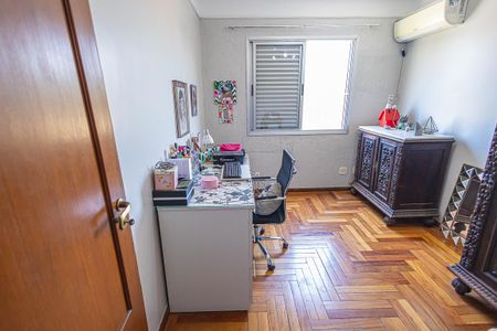 Apartamento à venda com 224m², 4 quartos e 4 vagas Apartamento à venda com 224m², 4 quartos e 4 vagasquarto 3