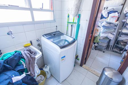 Apartamento à venda com 224m², 4 quartos e 4 vagas Apartamento à venda com 224m², 4 quartos e 4 vagasarea de serviço