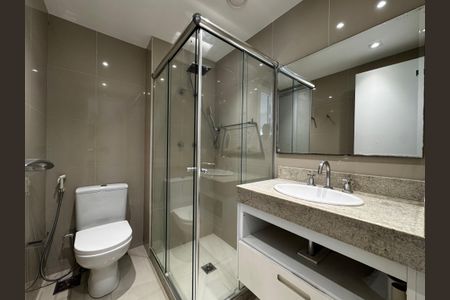 Apartamento à venda com 192m², 4 quartos e 3 vagasSuíte 4 - Banheiro