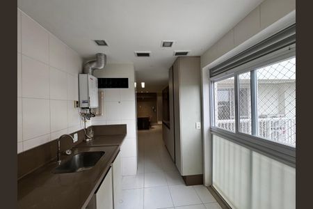 Apartamento à venda com 192m², 4 quartos e 3 vagasCozinha e Área de Serviço
