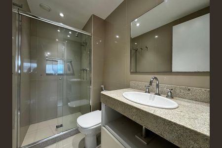 Apartamento à venda com 192m², 4 quartos e 3 vagasSuíte 2 - Banheiro