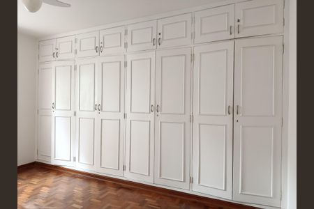 Apartamento para alugar com 168m², 3 quartos e 2 vagasSuíte